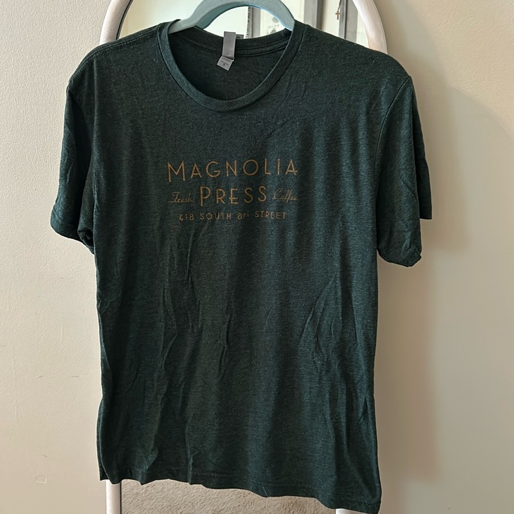 Magnolia t shirt